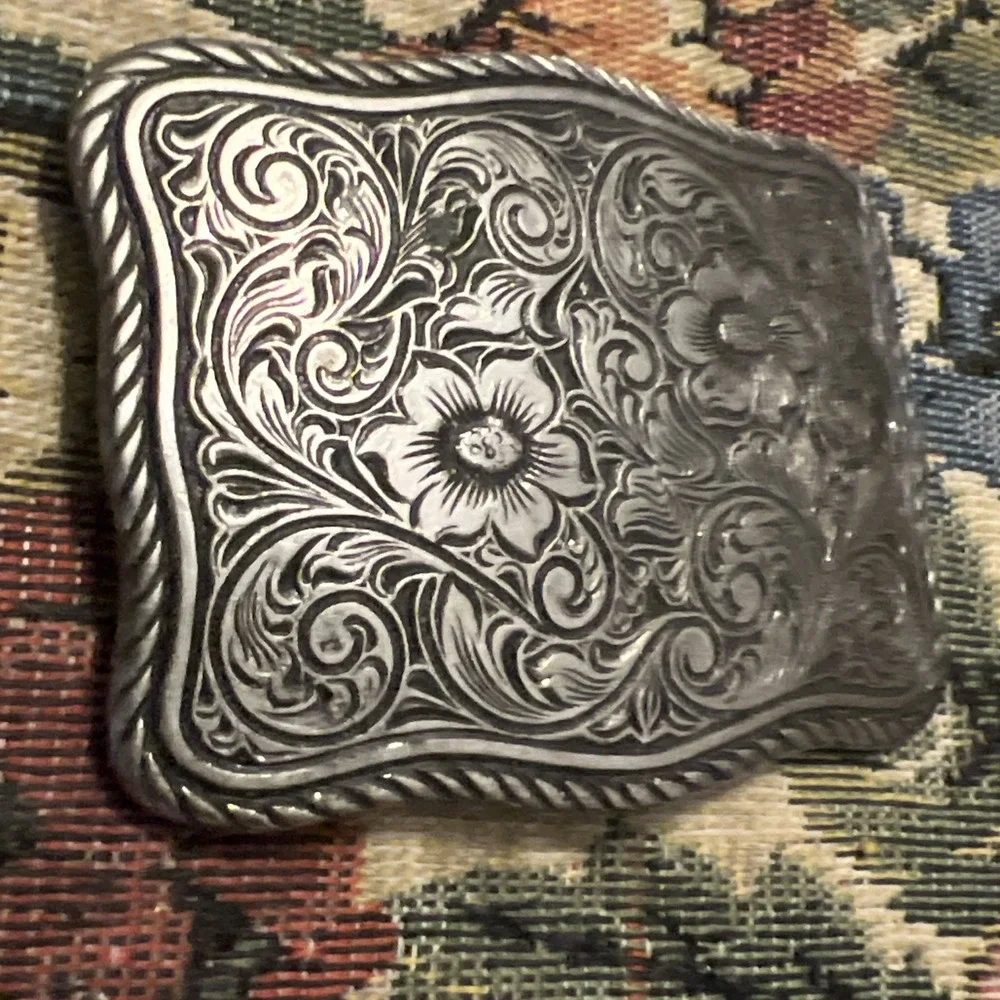 Western Dual Floral Engraved  Silver Tone Rope Border Rectangle Belt Buckle
